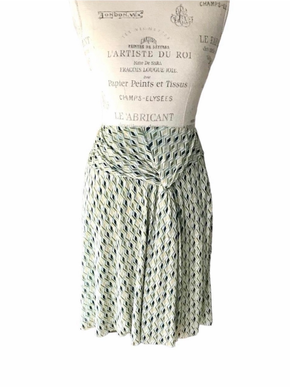 Kenneth Cole Reaction Green & White Geometric Print Mesh Skirt Sz XS Retail $98